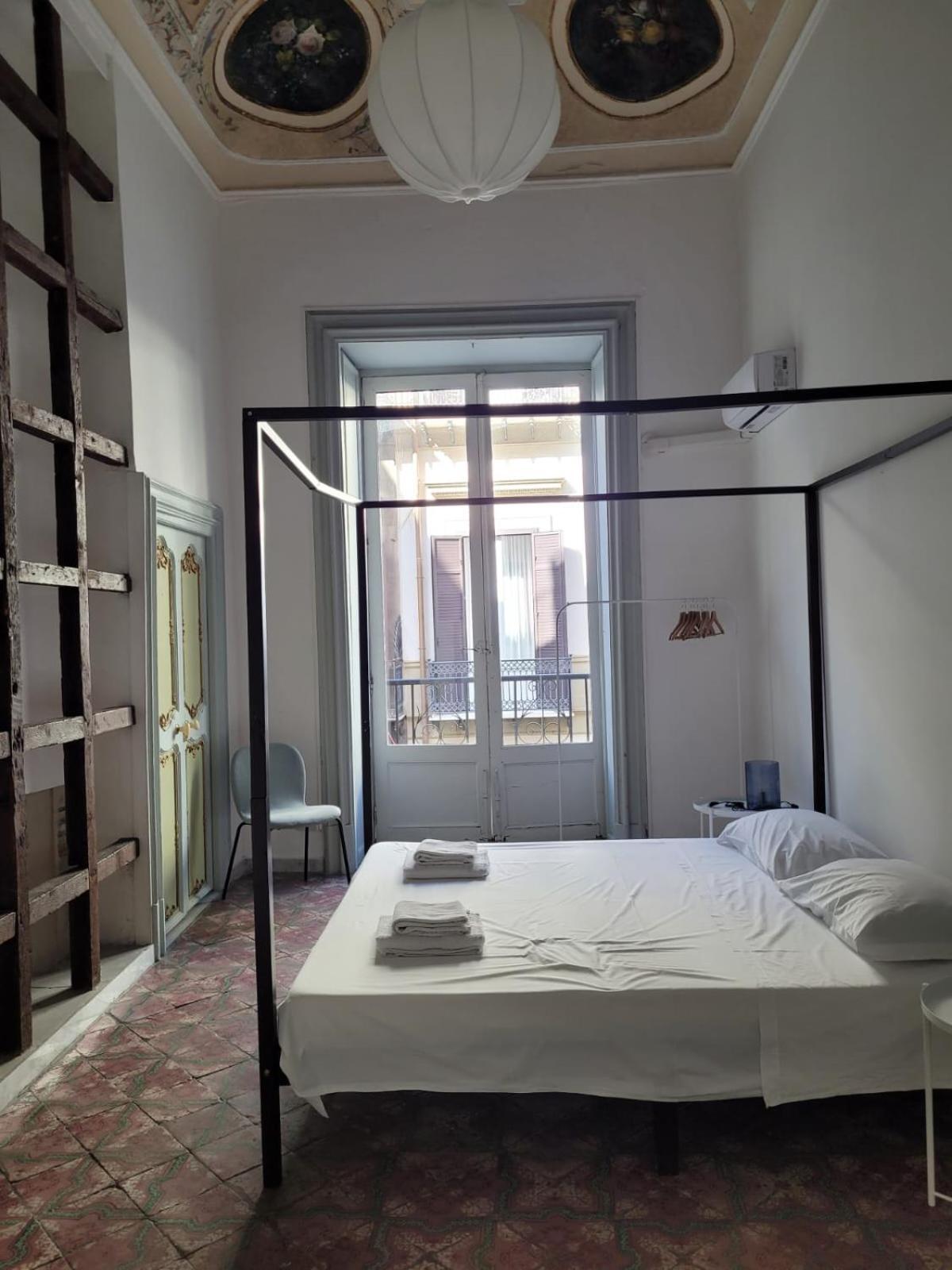 Mojocohouse Hotel ปาแลร์โม ภายนอก รูปภาพ