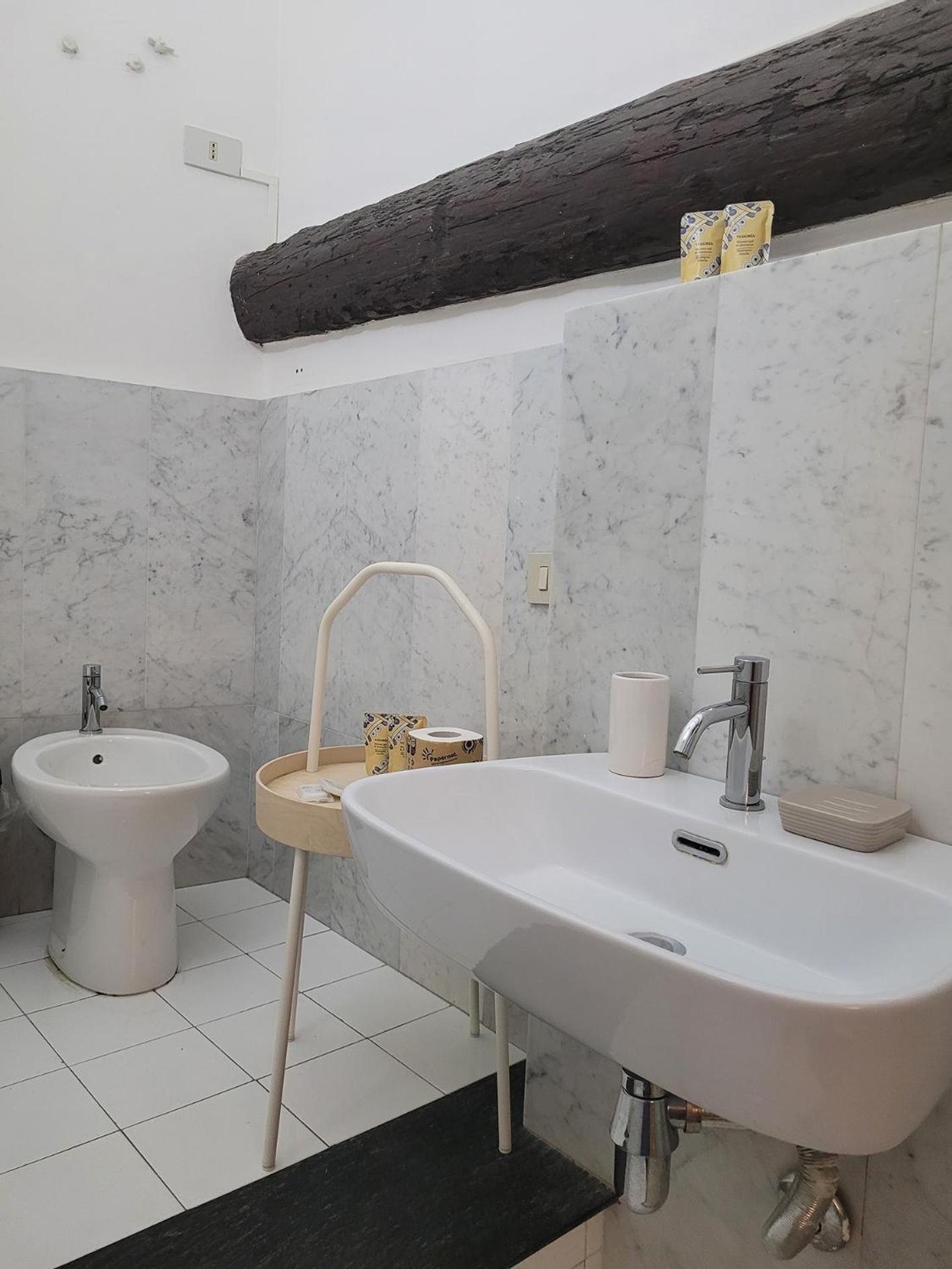 Mojocohouse Hotel ปาแลร์โม ภายนอก รูปภาพ